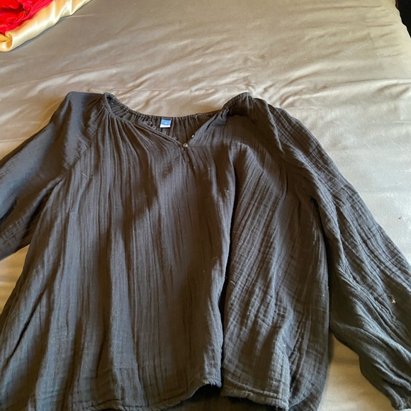 2- poet/boho top. 1-white 1-black - Picture 3 of 4